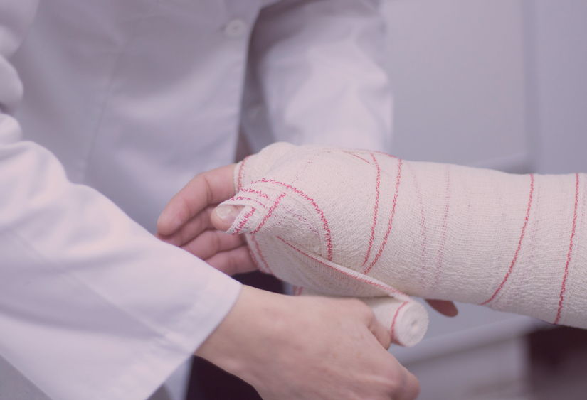 7 Tips for Living with a Broken Wrist and 6 Broken Wrist Recovery Tips