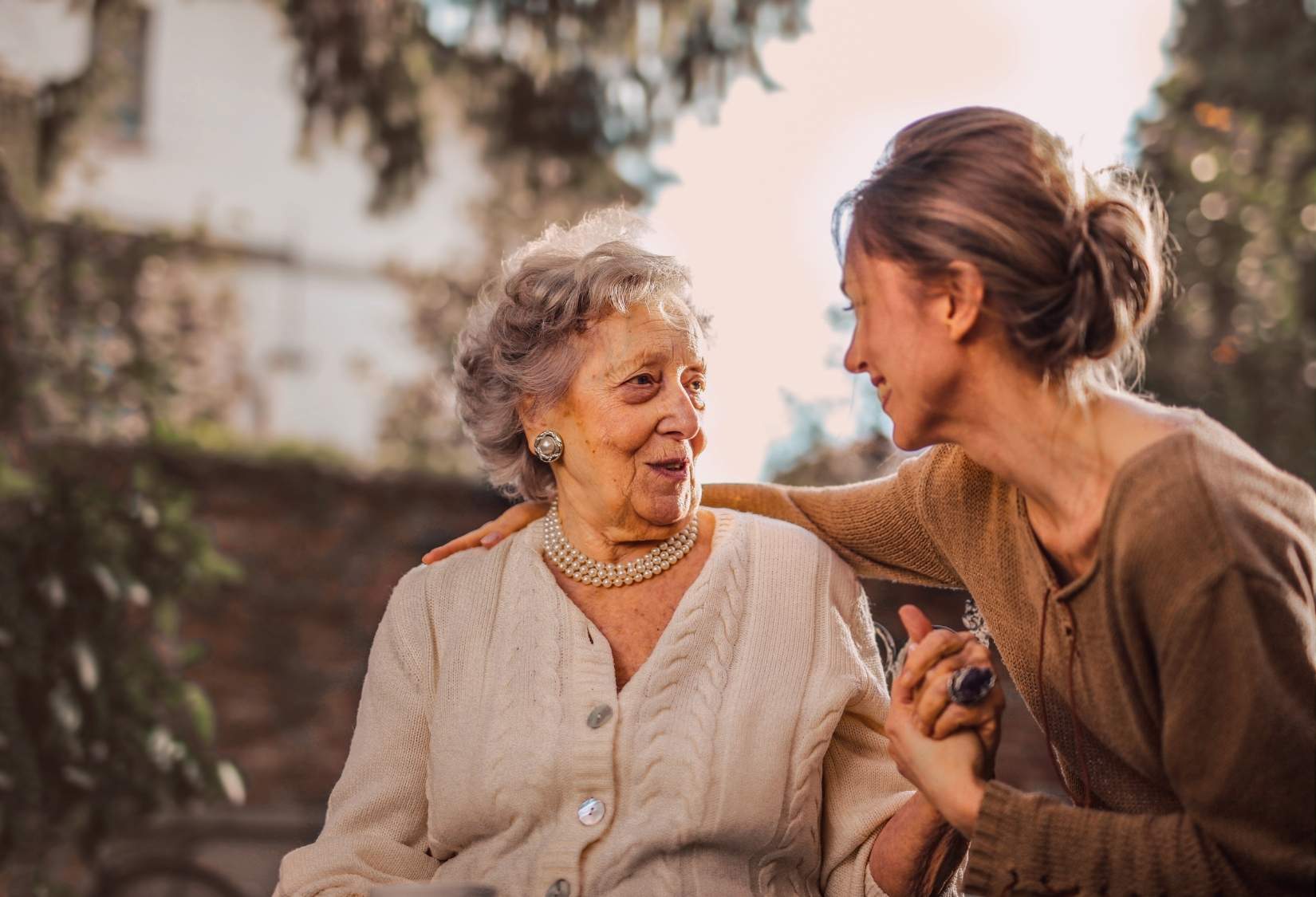 Why Are Front Closing Bras Best for Seniors?